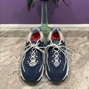 Skechers D'Lites Sport Blue Athletic Women’s Size 9